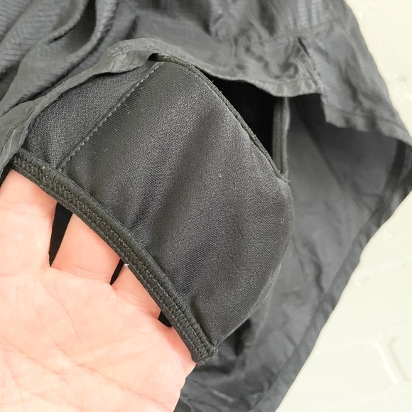 Nike Women’s Shorts Running Training Sporty Pocket Breathable Lightweight Sz M - Picture 9 of 16